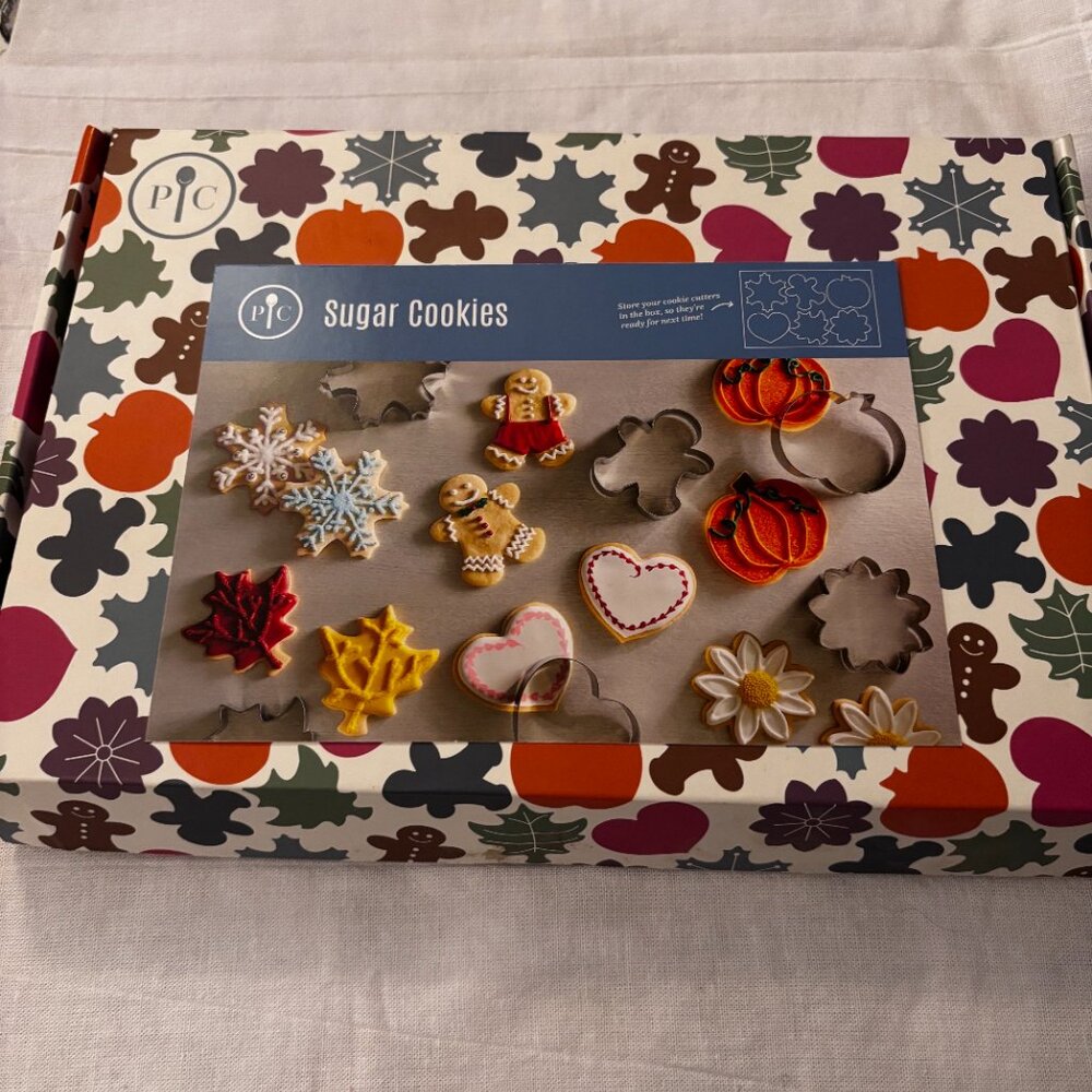 Pampered Chef Sugar cookie cutters